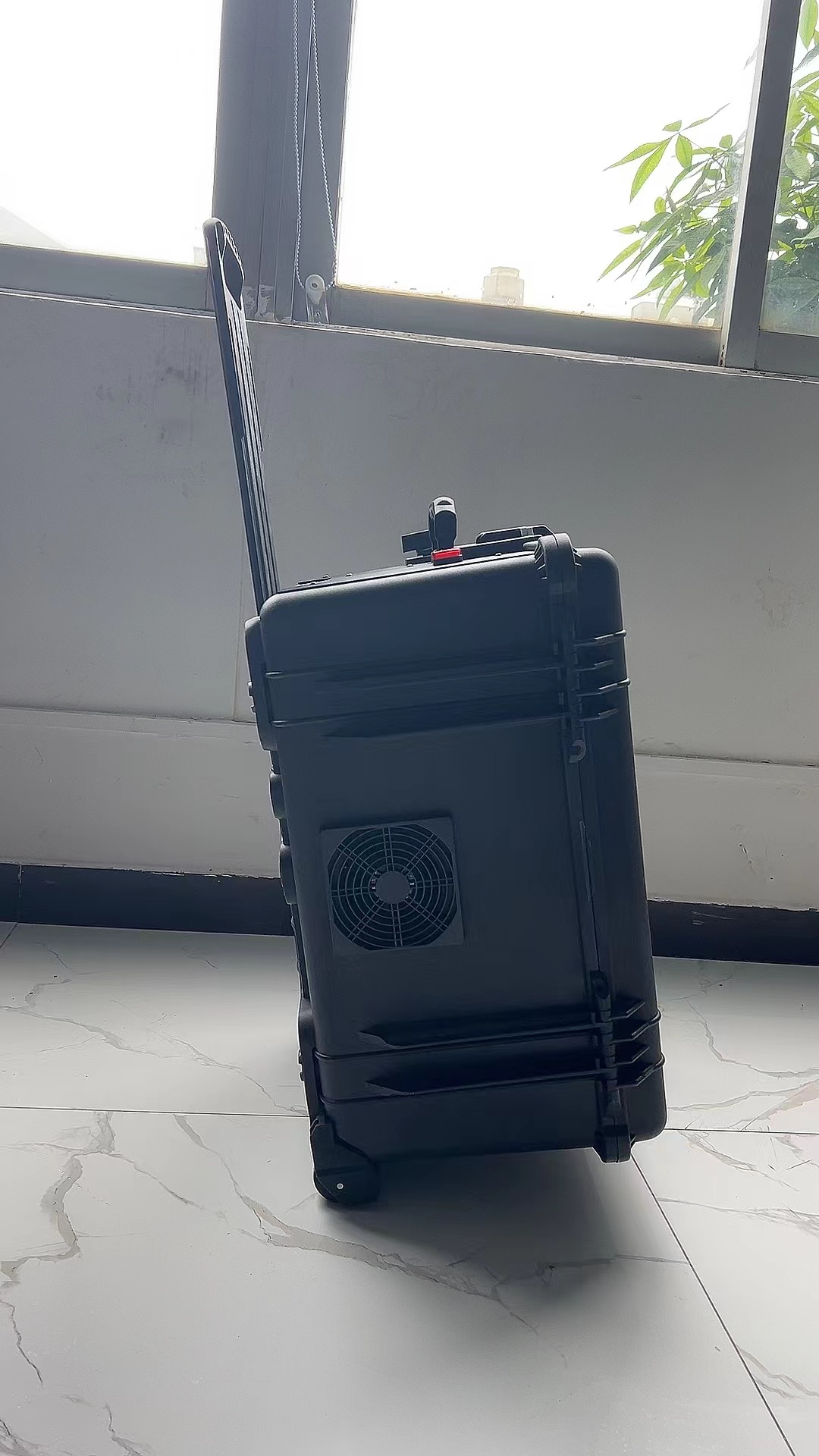 九江手拉箱型移动通信干扰器